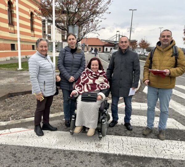 Realizacija projekta „Pristupačnost i mobilnost“ u punom jeku: Počela adaptacija trotoara za lakše kretanje osoba s invaliditetom