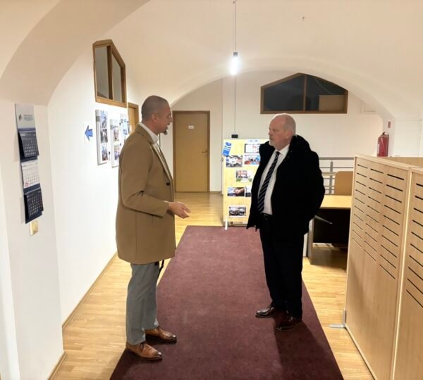 Ambasador Nizozemske u BiH Henk van den Dool posjetio SEI centar