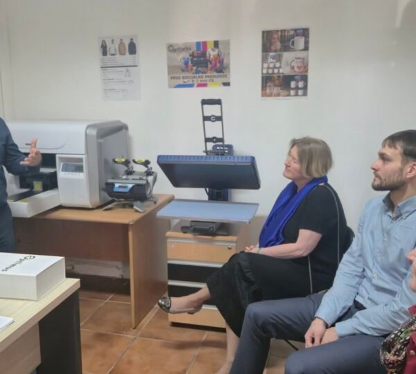 Ambasadorica Republike Češke u BiH Jana K. Lolić Šindelková sa saradnicima posjetila SEI Centar